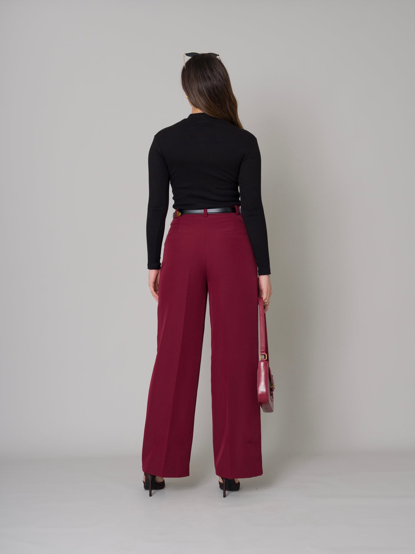 PANTALÓN REGULAR BORGOÑA