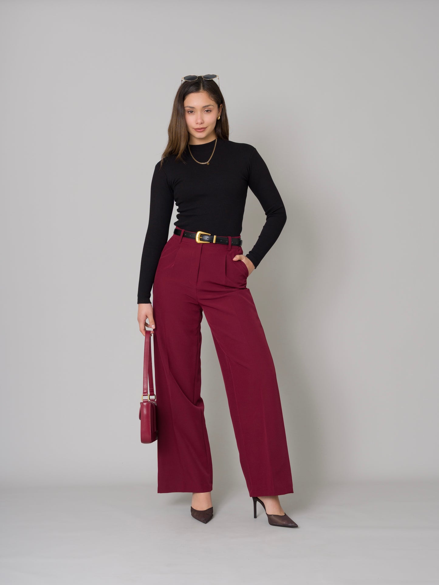 PANTALÓN REGULAR BORGOÑA
